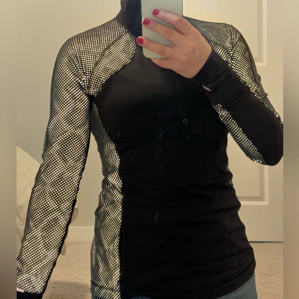 Lululemon reflective biking sweater